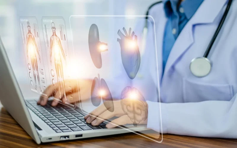 Como a tecnologia na saúde está transformando os consultórios e clínicas